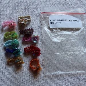 Set of 10 stretchy flower rings